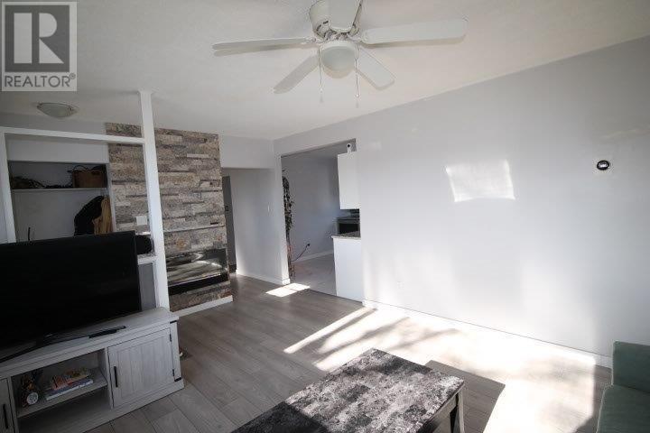 2613 Isabella St E, Thunder Bay, Ontario  P7E 5C9 - Photo 2 - TB253366