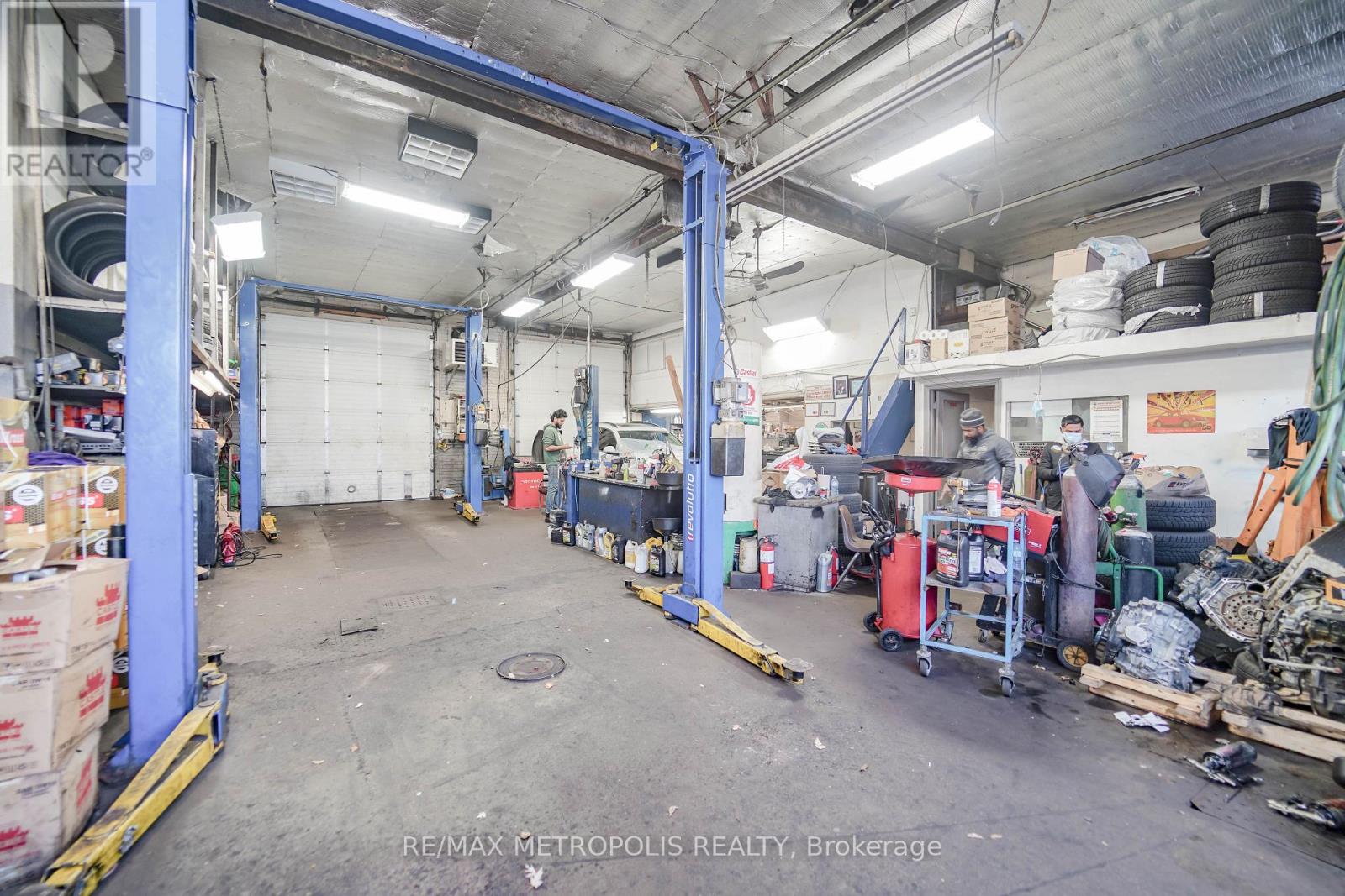 2789 & 2793 Danforth Avenue, Toronto, Ontario  M4C 1L9 - Photo 12 - E12523100