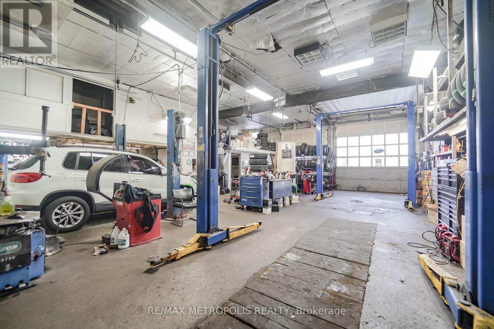 2789 & 2793 Danforth Avenue, Toronto, Ontario  M4C 1L9 - Photo 14 - E12523100