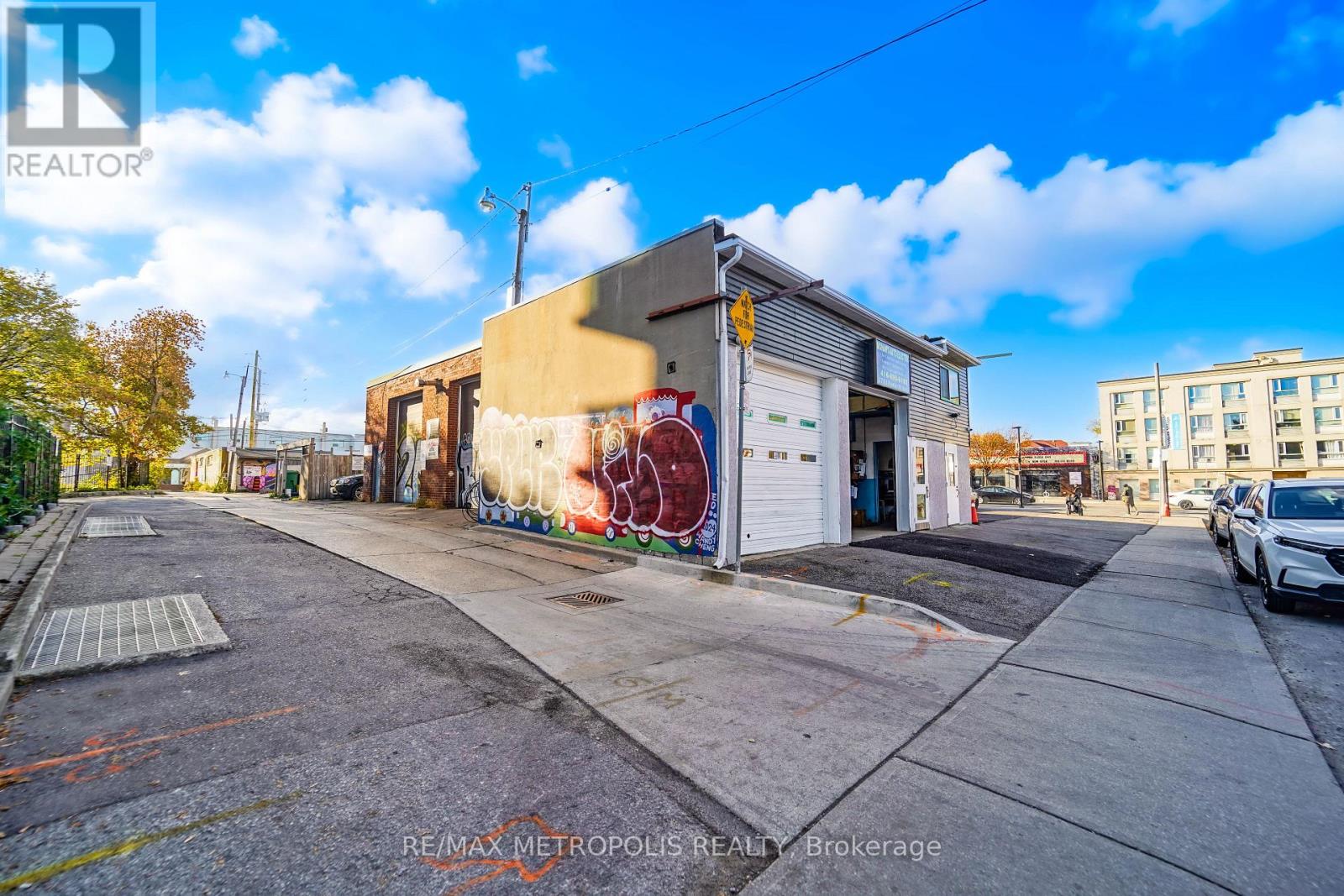 2789 & 2793 Danforth Avenue, Toronto, Ontario  M4C 1L9 - Photo 30 - E12523100