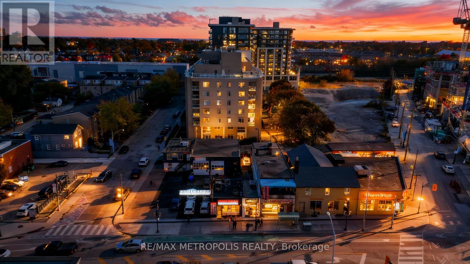 2789 & 2793 Danforth Avenue, Toronto, Ontario  M4C 1L9 - Photo 32 - E12523100