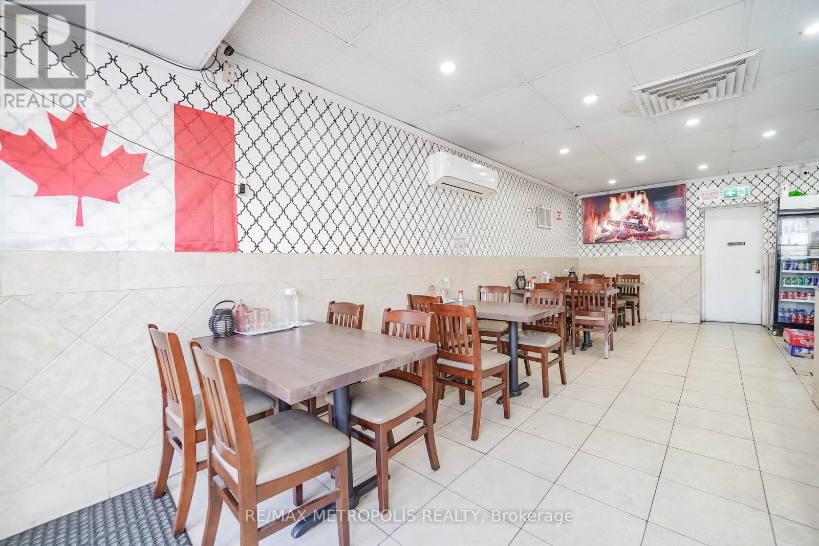 2789 & 2793 Danforth Avenue, Toronto, Ontario  M4C 1L9 - Photo 8 - E12523100