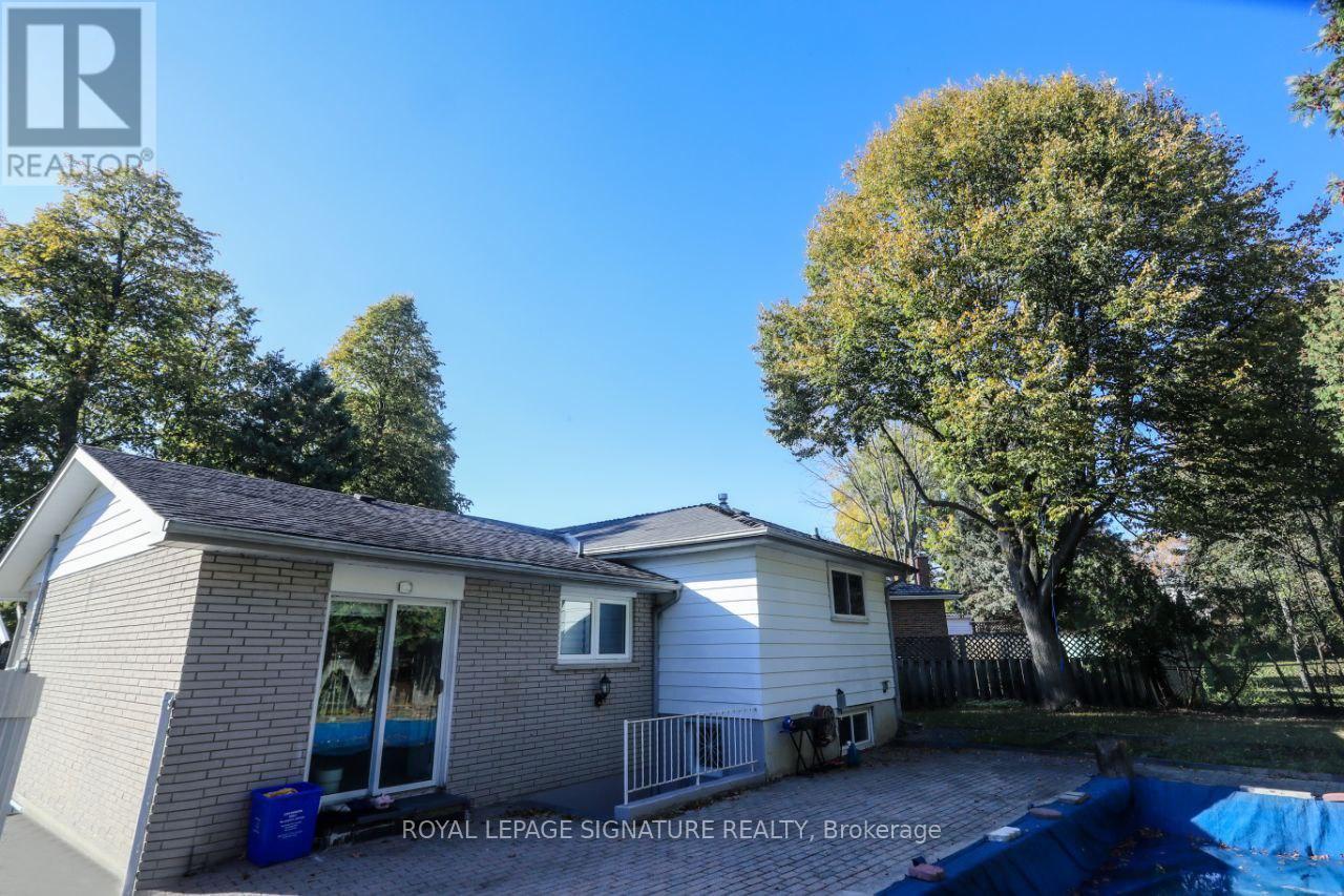 243 Acadia Drive, Oshawa, Ontario  L1G 1X9 - Photo 11 - E12523104