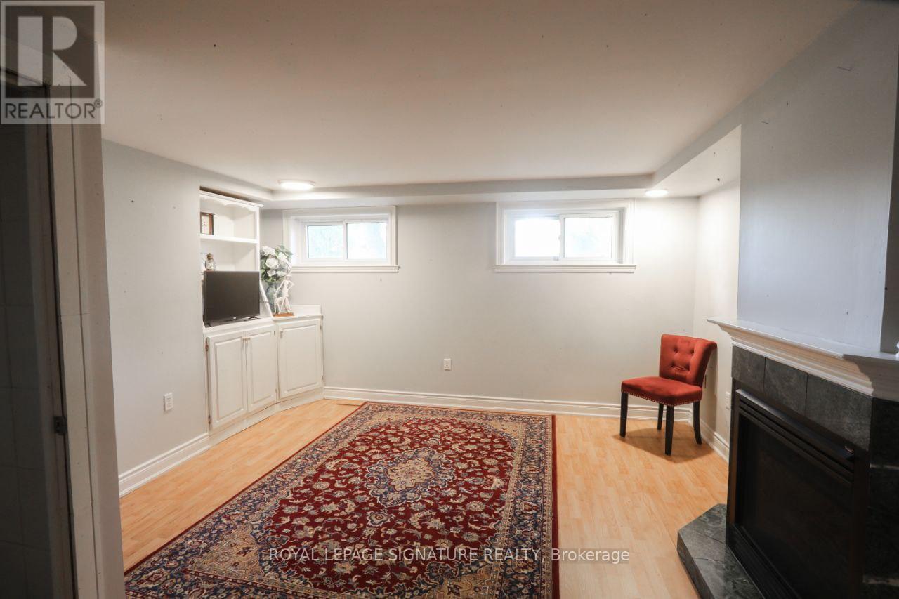 243 Acadia Drive, Oshawa, Ontario  L1G 1X9 - Photo 8 - E12523104