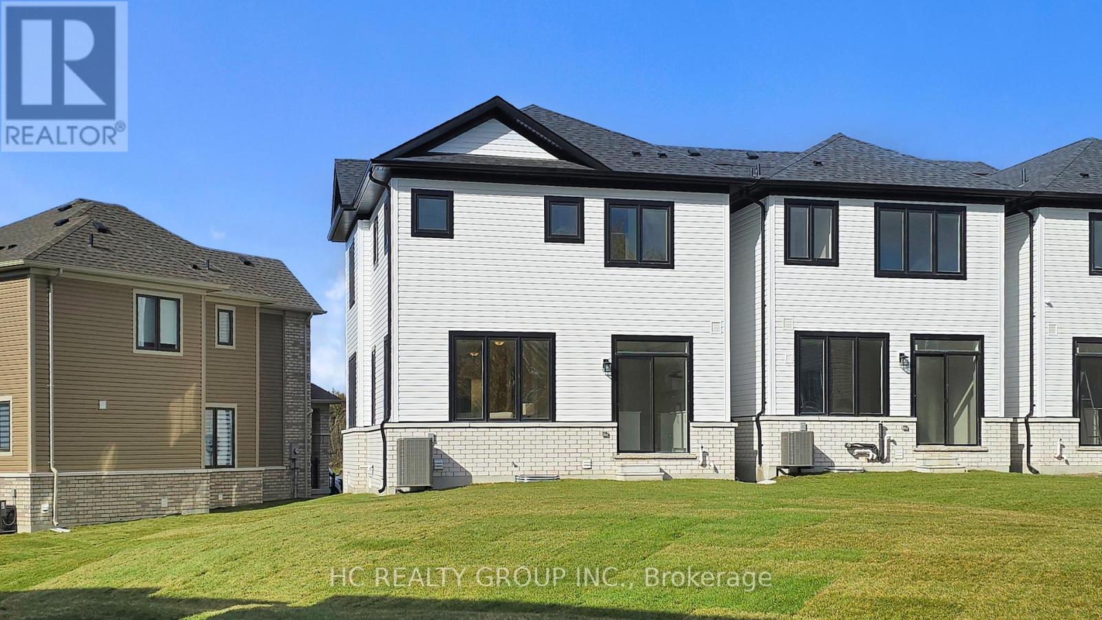 691 Ribstone Court, Oshawa, Ontario  L1K 0E2 - Photo 4 - E12523140