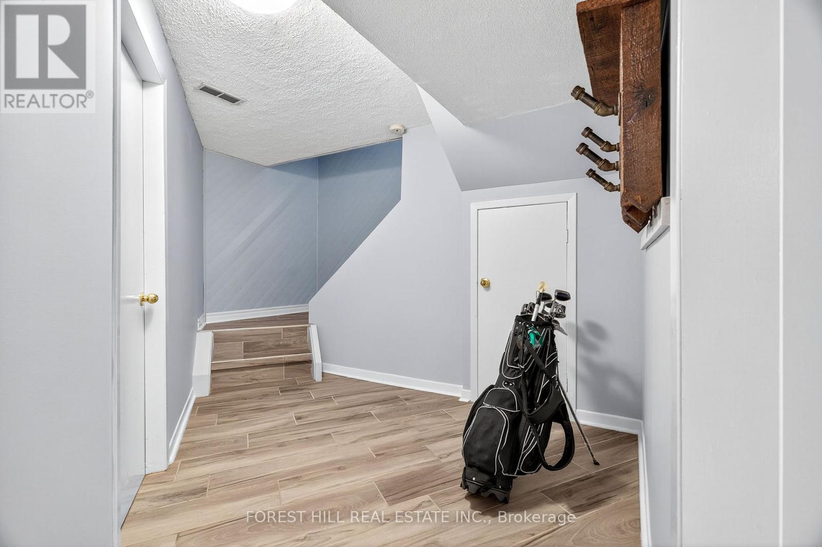 1550 Evangeline Drive, Oshawa, Ontario  L1J 3T2 - Photo 16 - E12522900