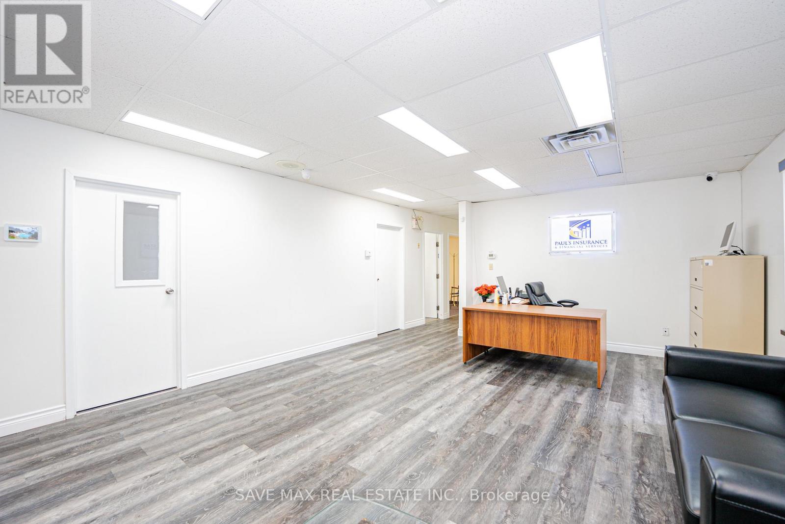 Main & Basement - 264 Woodlawn Road W, Guelph, Ontario N1H 1B6 - Photo 23 - X12513824