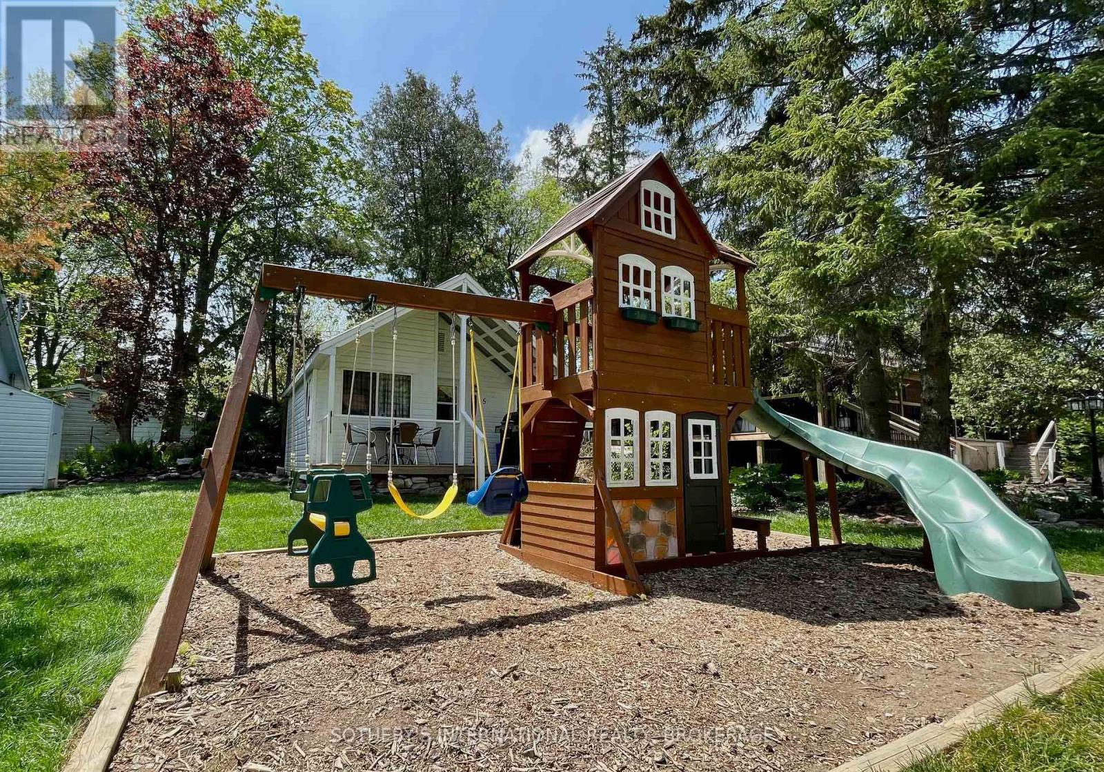 358 Front Street, Kawartha Lakes, Ontario K0M 1A0 - Photo 13 - X12523246