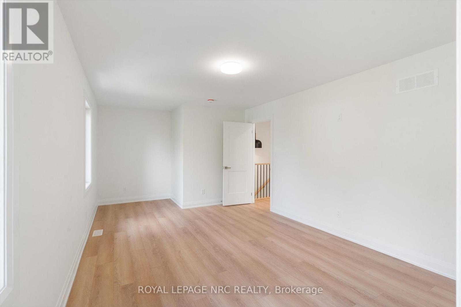 7619 Mulhern Road, Niagara Falls, Ontario L2H 1B3 - Photo 19 - X12523294