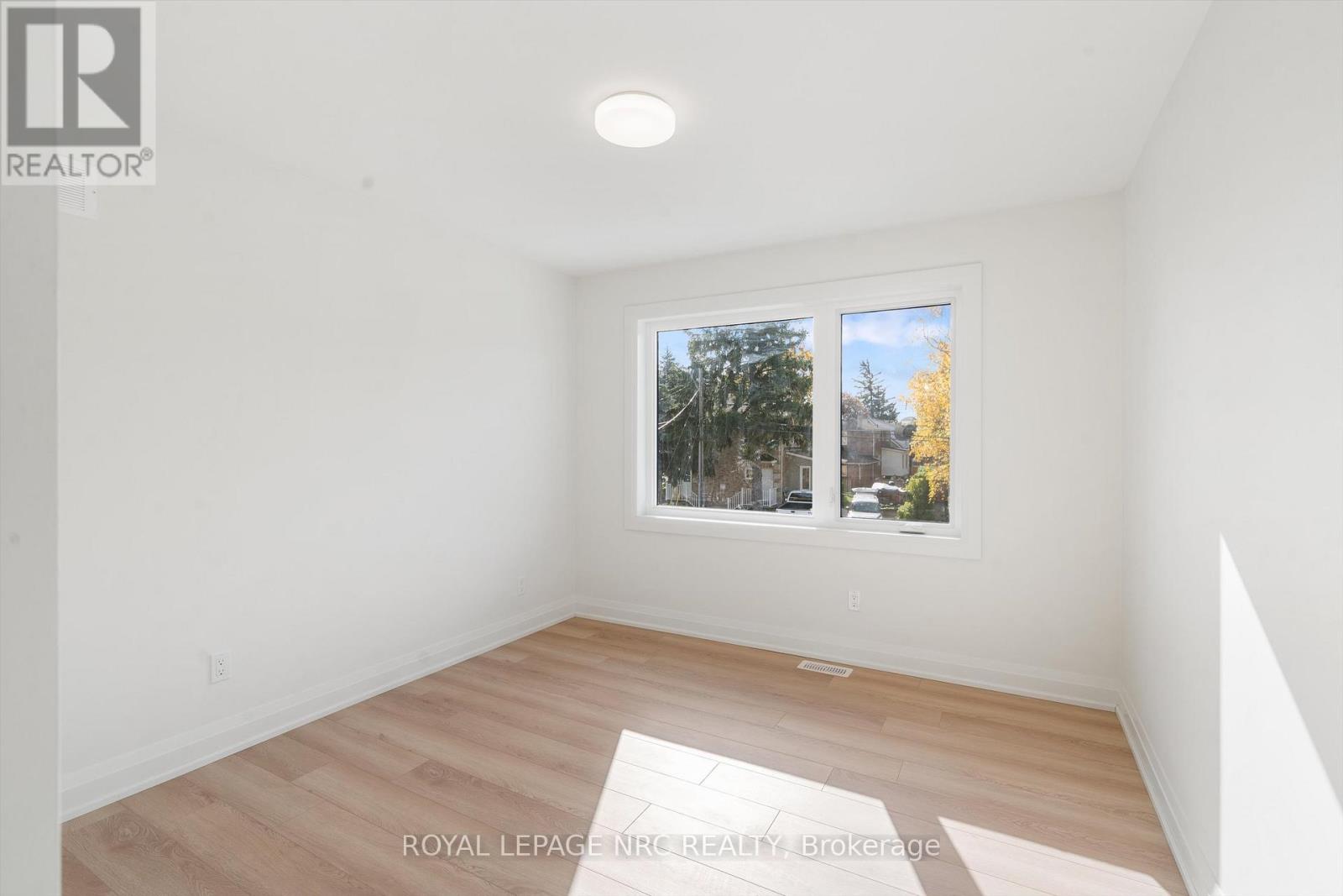 7619 Mulhern Road, Niagara Falls, Ontario L2H 1B3 - Photo 22 - X12523294