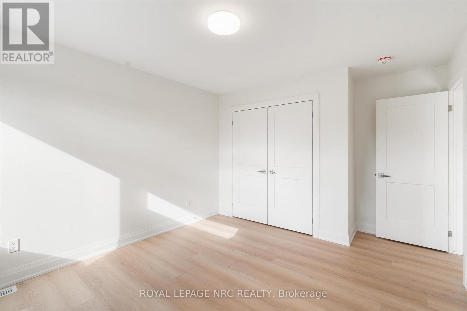 7619 Mulhern Road, Niagara Falls, Ontario L2H 1B3 - Photo 25 - X12523294