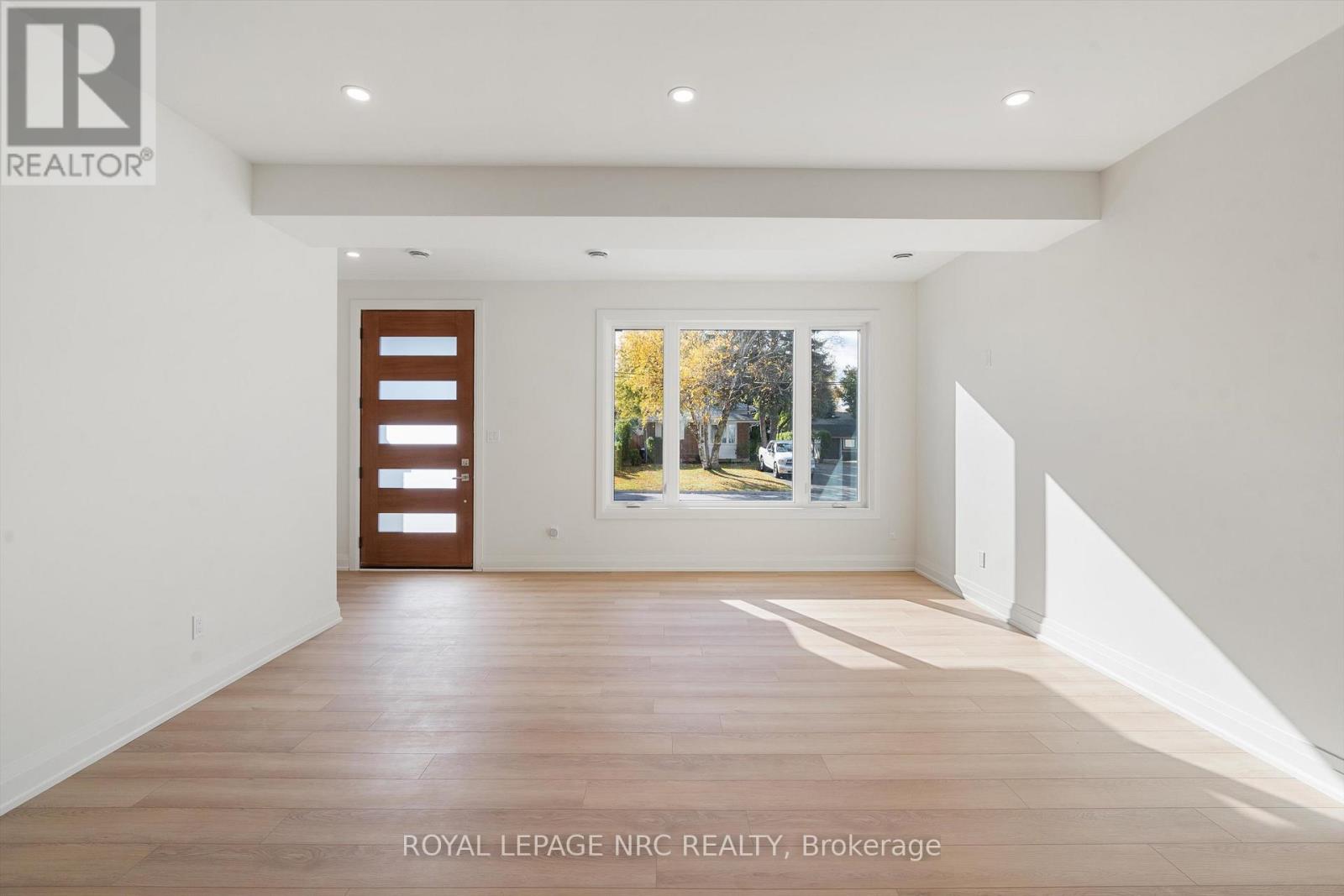 7619 Mulhern Road, Niagara Falls, Ontario L2H 1B3 - Photo 3 - X12523294