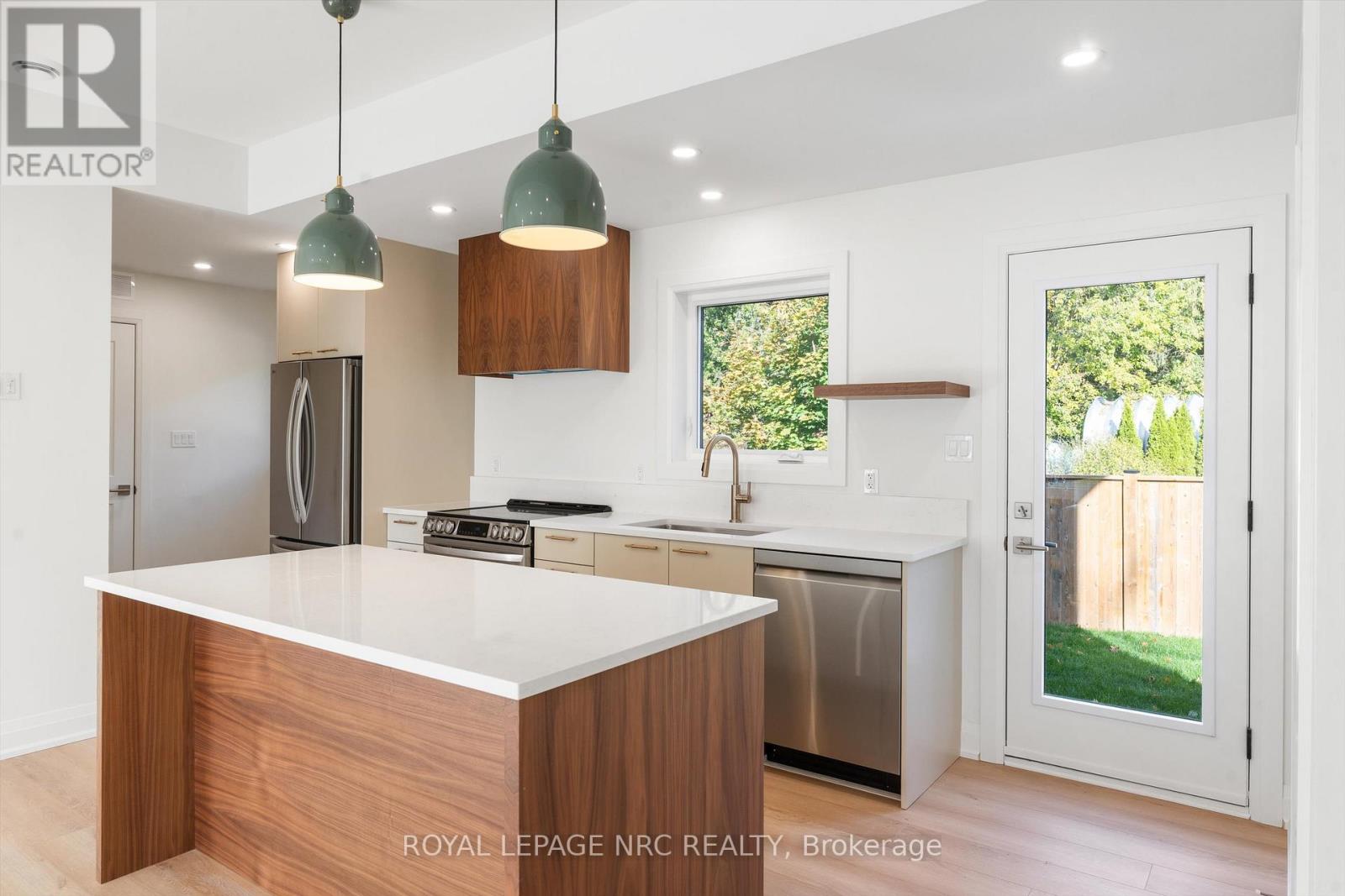 7619 Mulhern Road, Niagara Falls, Ontario L2H 1B3 - Photo 7 - X12523294