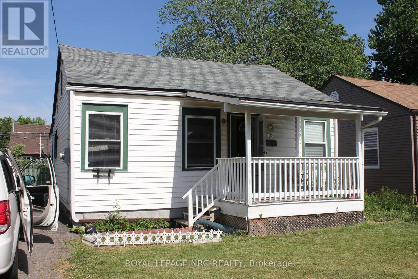 18 COSBY AVENUE, St. Catharines, Ontario