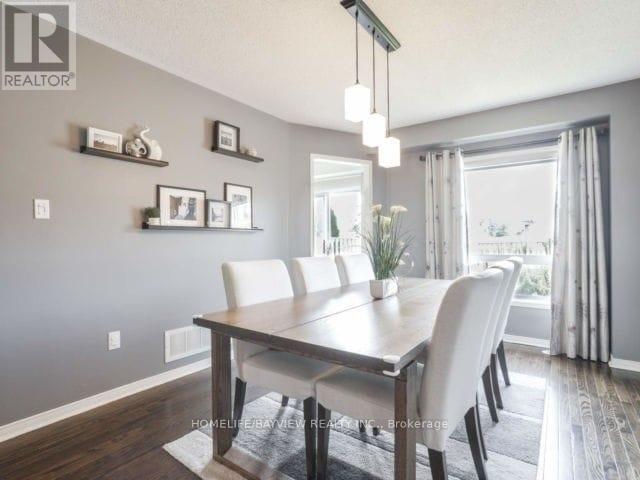 10 Lodgeway Drive, Vaughan, Ontario  L6A 3S3 - Photo 3 - N12523146