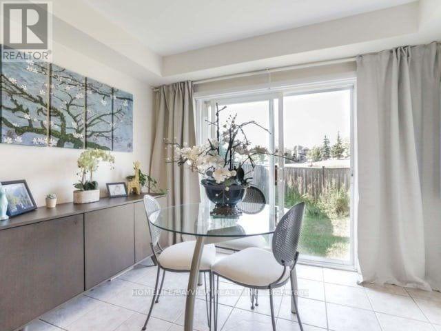 10 Lodgeway Drive, Vaughan, Ontario  L6A 3S3 - Photo 5 - N12523146