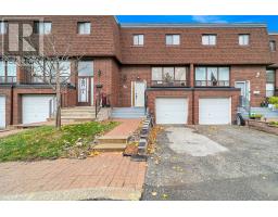 40 STATELY WAY, Markham, Ontario