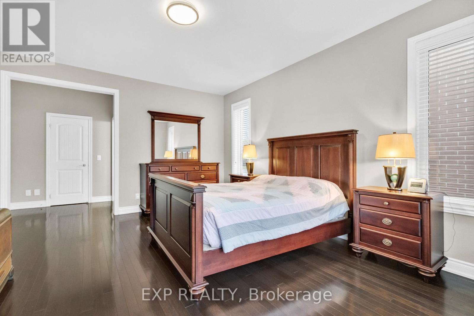 6 Mcmahon Court, Richmond Hill, Ontario  L4E 0T6 - Photo 19 - N12523202