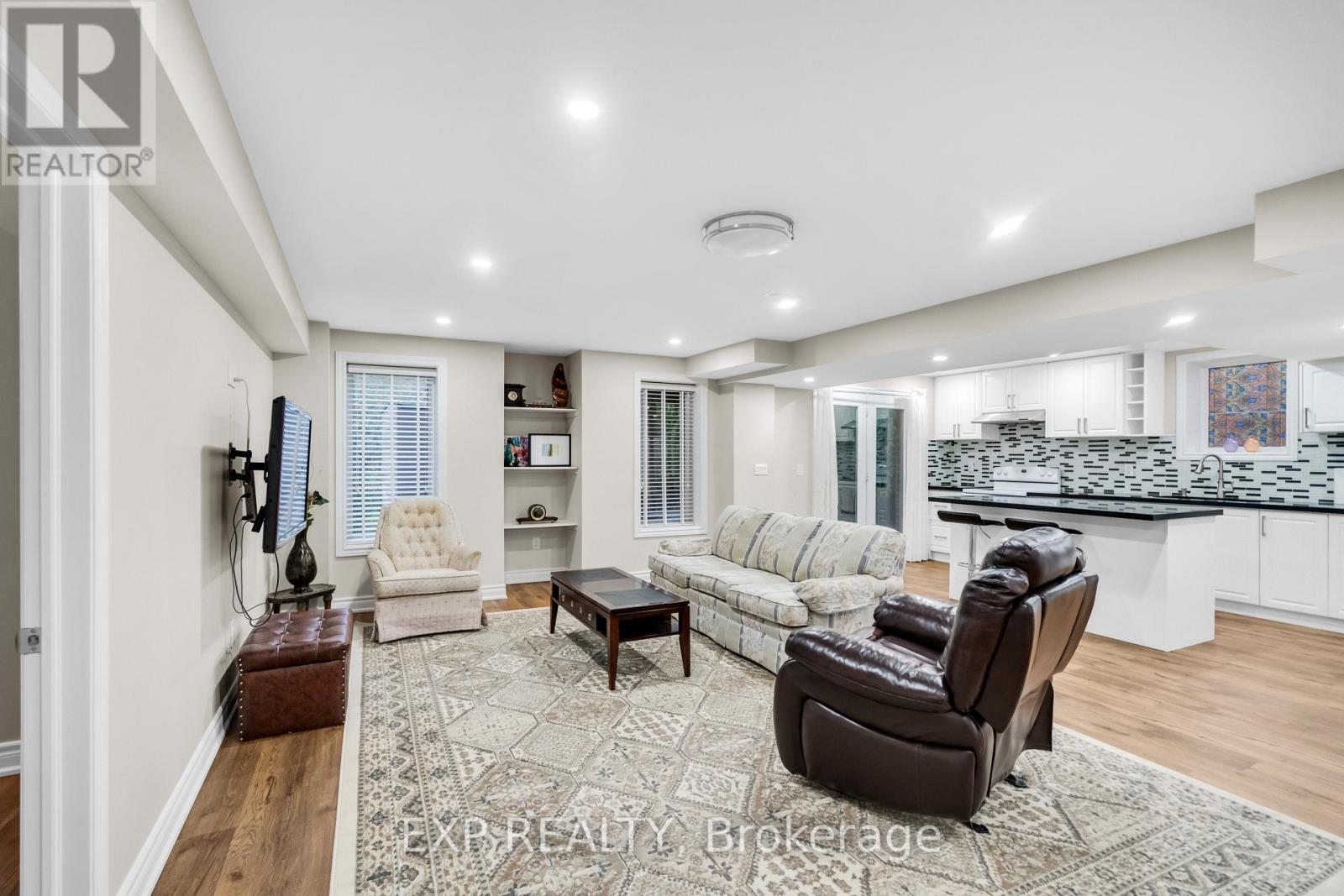 6 Mcmahon Court, Richmond Hill, Ontario  L4E 0T6 - Photo 35 - N12523202