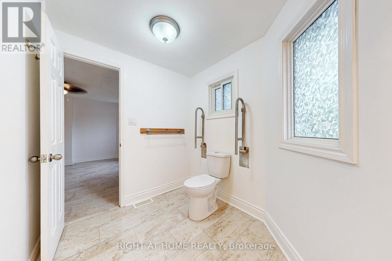 91 O'shaughnessy Crescent, Barrie, Ontario L4N 7L9 - Photo 25 - S12523096