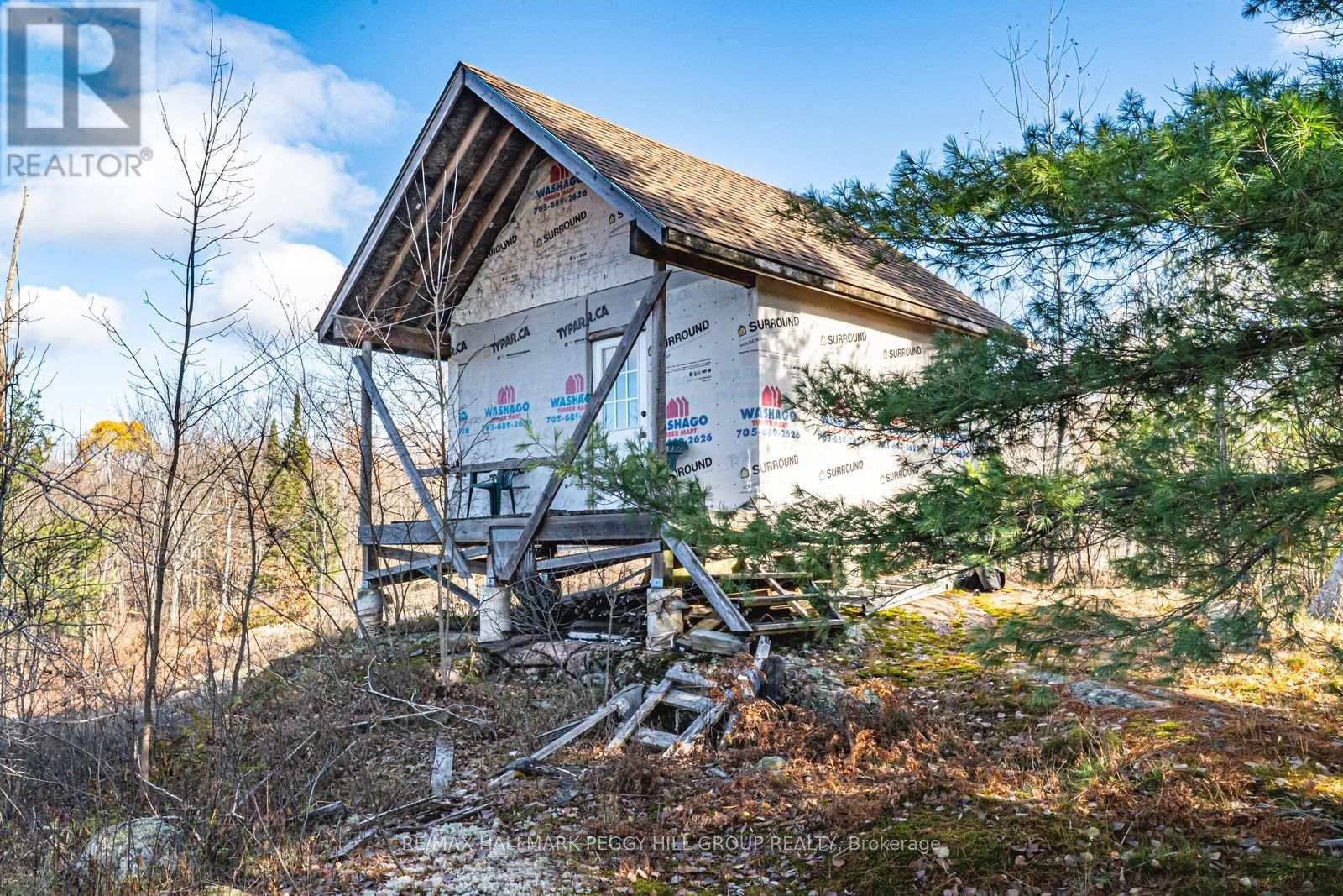 2504 Fairgrounds Road, Ramara, Ontario  L0K 2B0 - Photo 31 - S12523132