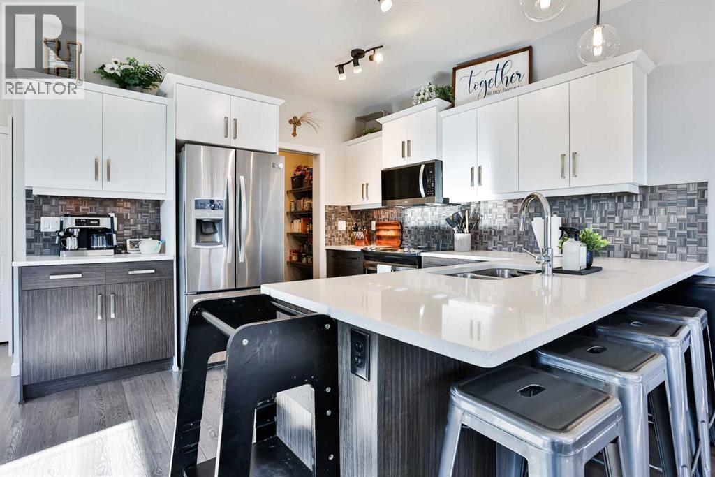 128 Cabot Landing W, Lethbridge, Alberta  T1J 5K3 - Photo 3 - A2267856