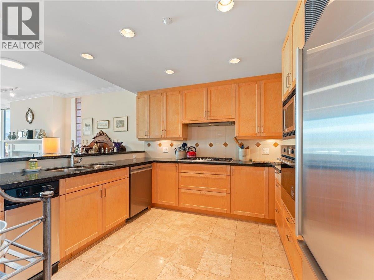 205 1717 Bayshore Drive, Vancouver, British Columbia V6G 3H3 - Photo 8 - R3065768