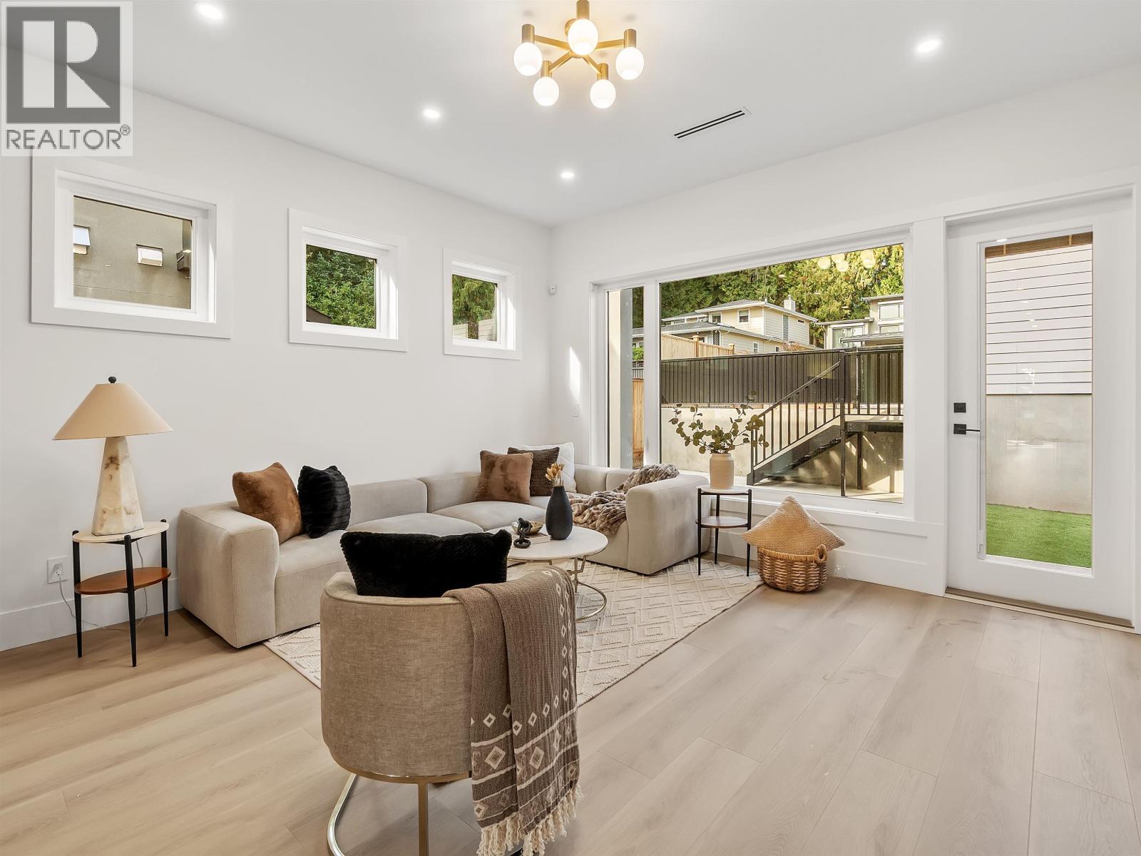 2 4761 Clinton Street, Burnaby, British Columbia V5J 2L1 - Photo 6 - R3065753