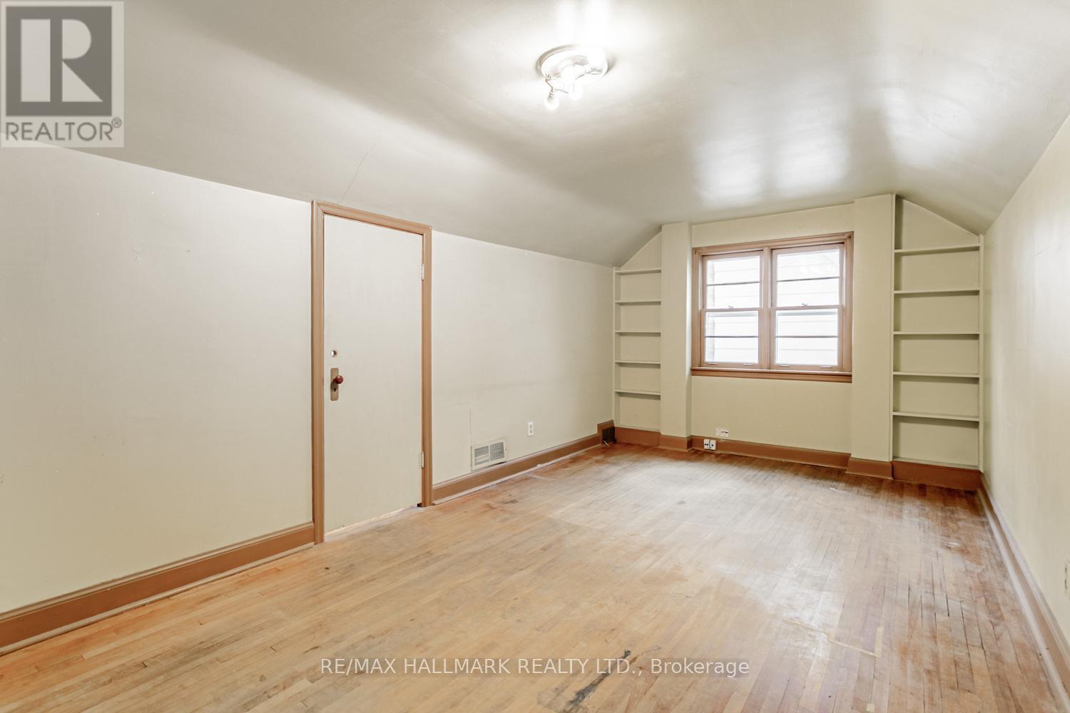 56 Delroy Drive, Toronto, Ontario  M8Y 1N2 - Photo 16 - W12523124