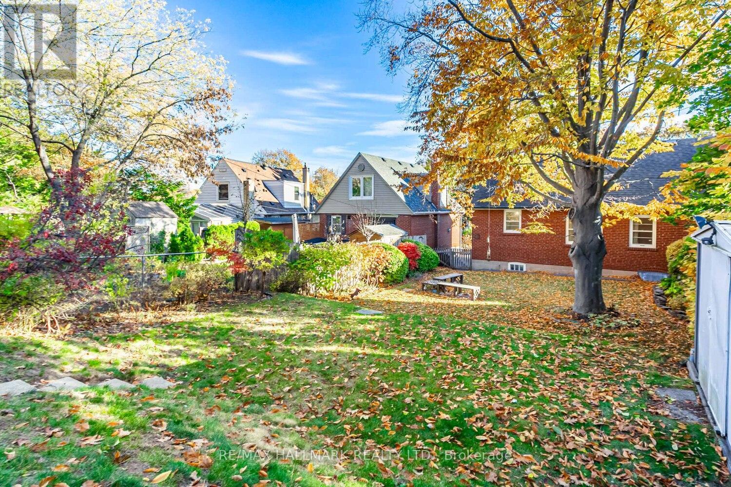 56 Delroy Drive, Toronto, Ontario  M8Y 1N2 - Photo 28 - W12523124