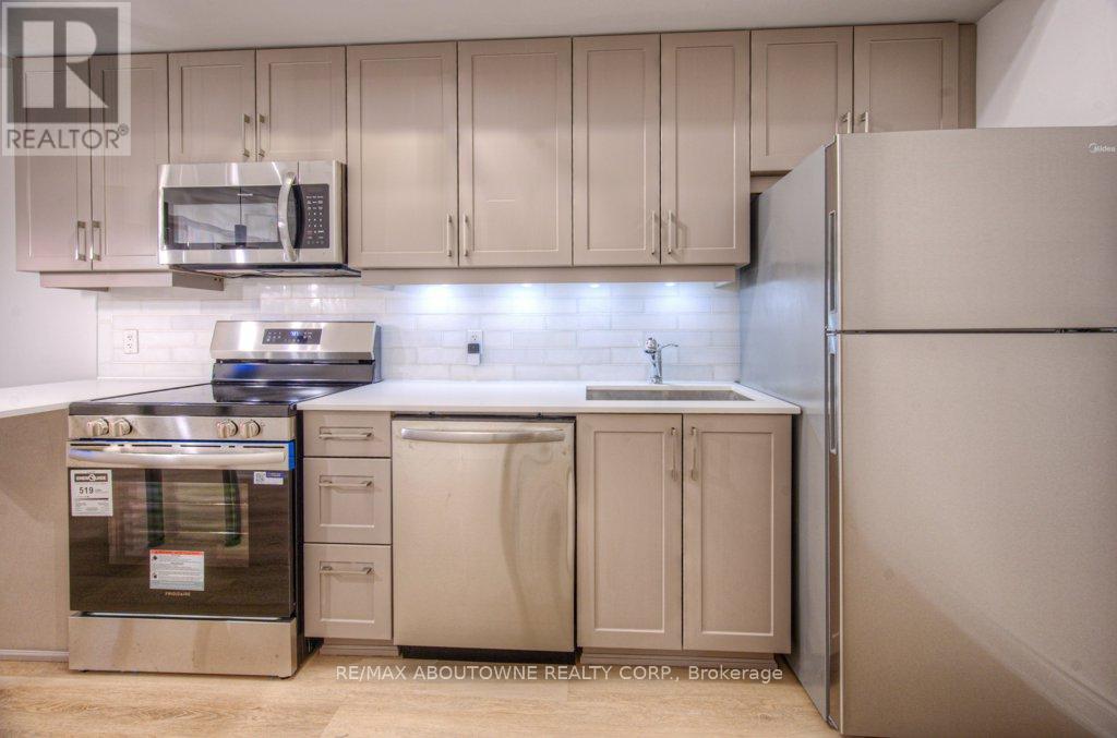 321 - 3078 Sixth Line, Oakville, Ontario L6M 1P8 - Photo 8 - W12523142