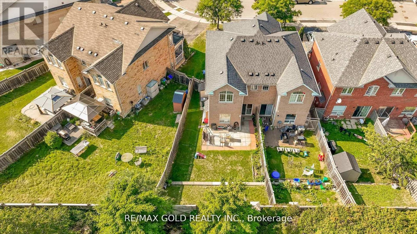 32 Rubysilver Drive, Brampton, Ontario L6P 1P9 - Photo 34 - W12523150