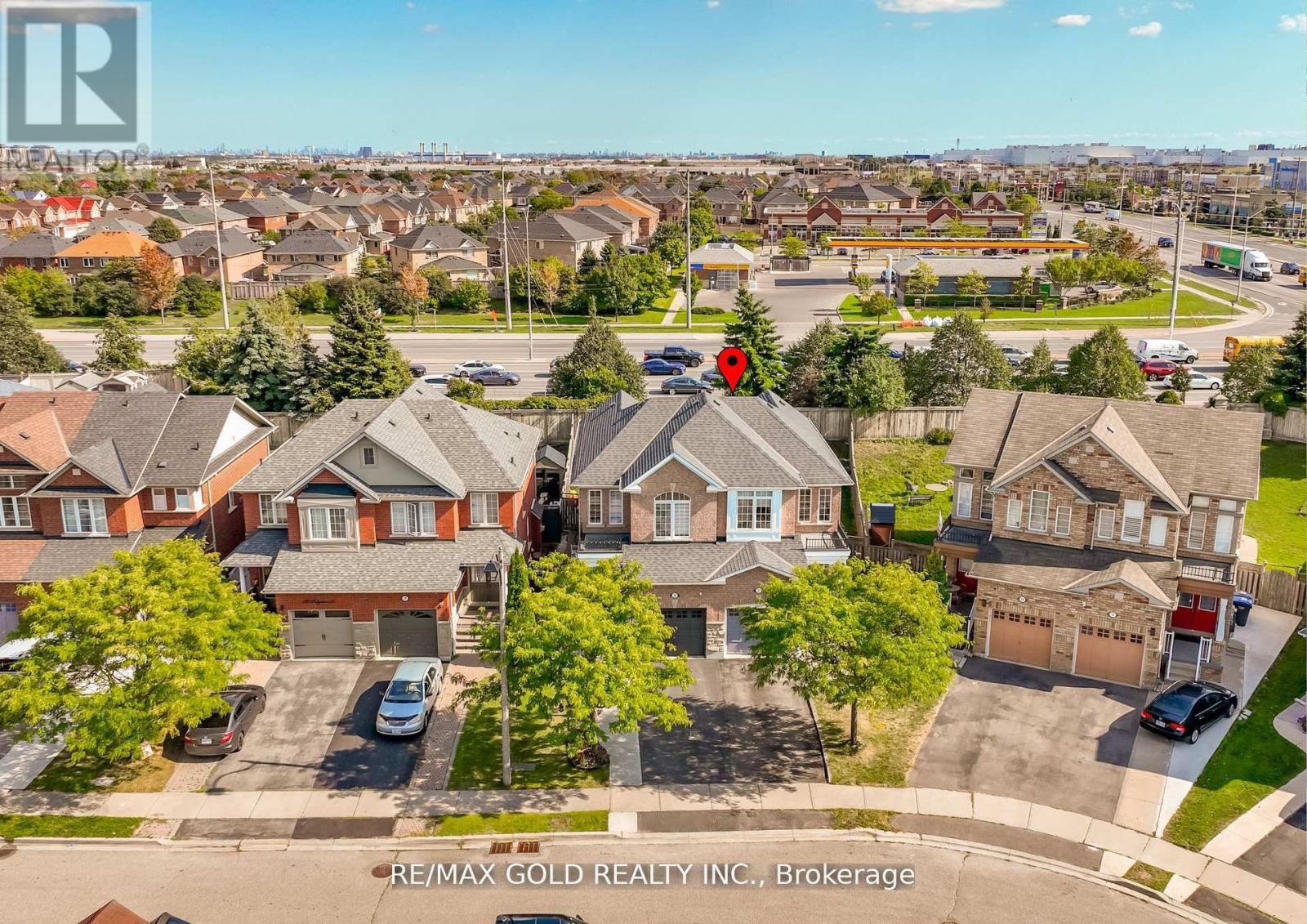 32 Rubysilver Drive, Brampton, Ontario L6P 1P9 - Photo 36 - W12523150