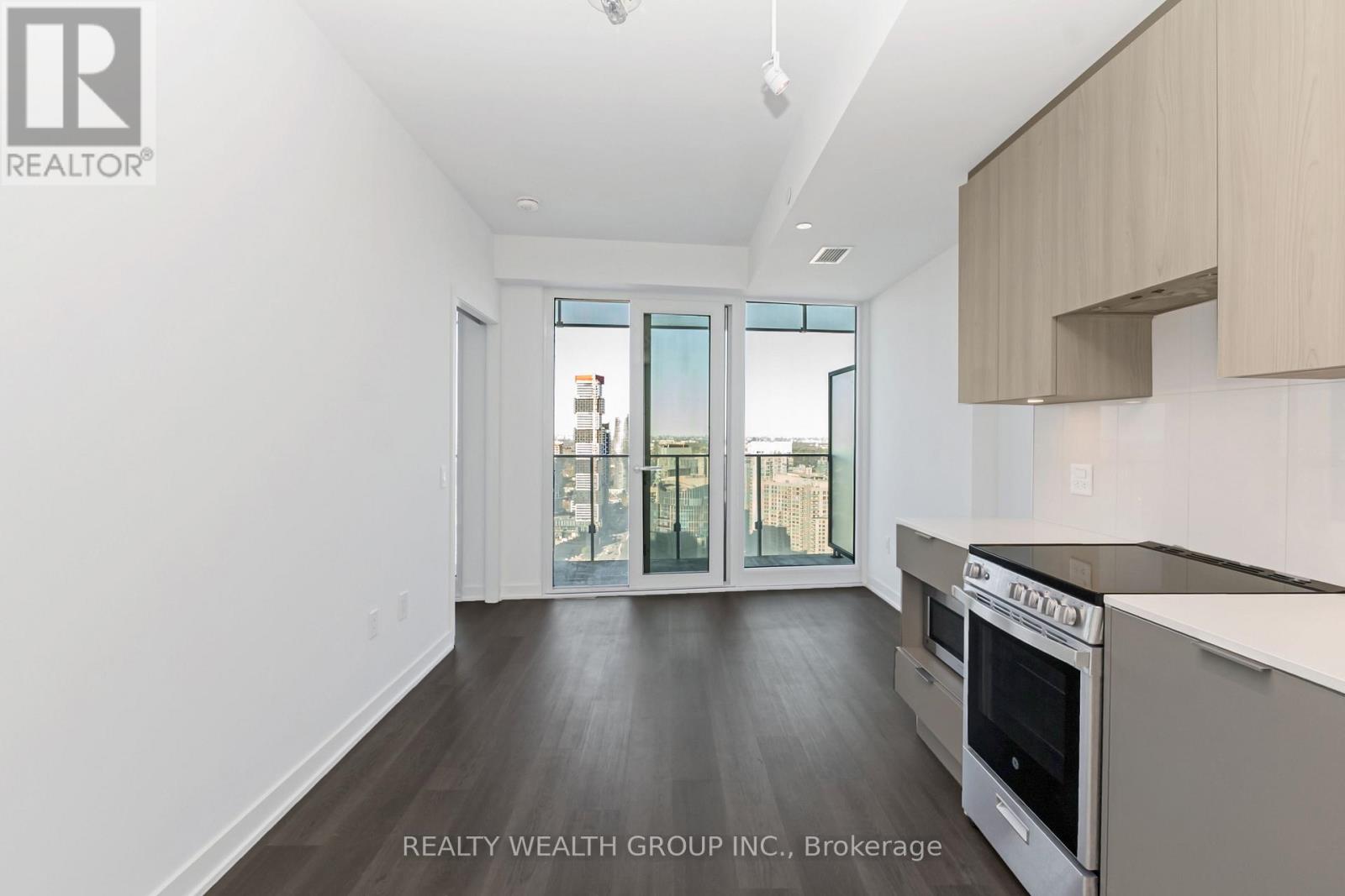 3911 - 3900 Confederation Parkway, Mississauga, Ontario  L5B 0M3 - Photo 11 - W12523174