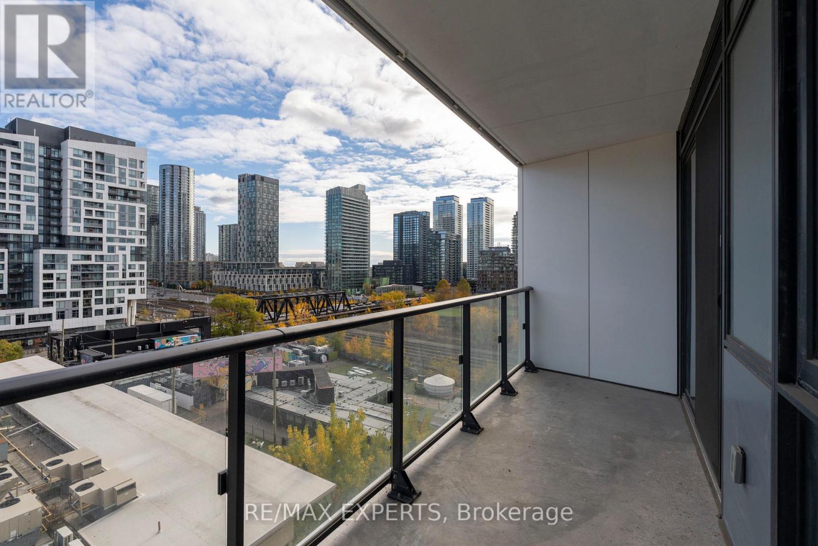 818 - 9 Tecumseth Street E, Toronto, Ontario  M5V 0S5 - Photo 17 - C12523304