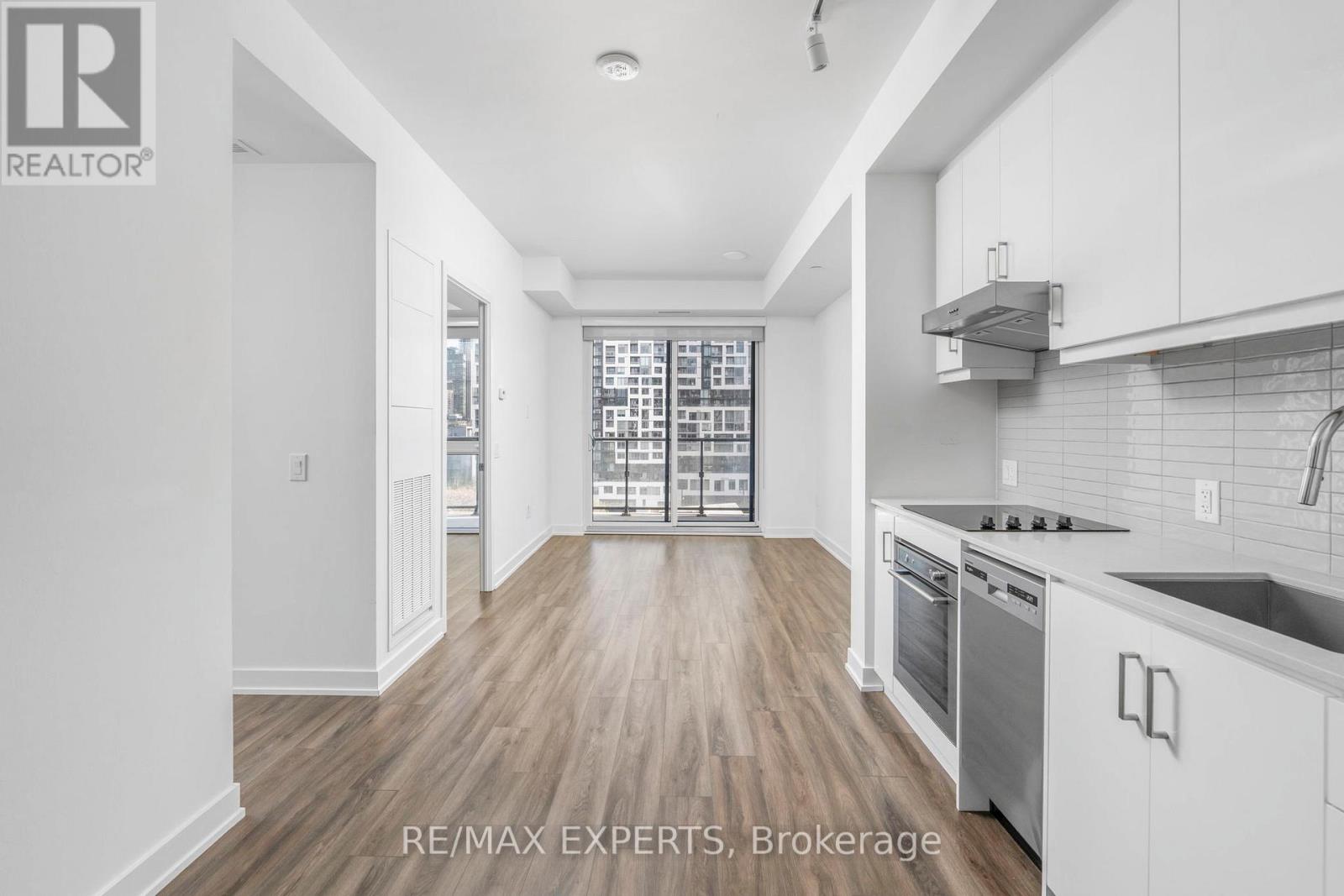 818 - 9 Tecumseth Street E, Toronto, Ontario  M5V 0S5 - Photo 4 - C12523304