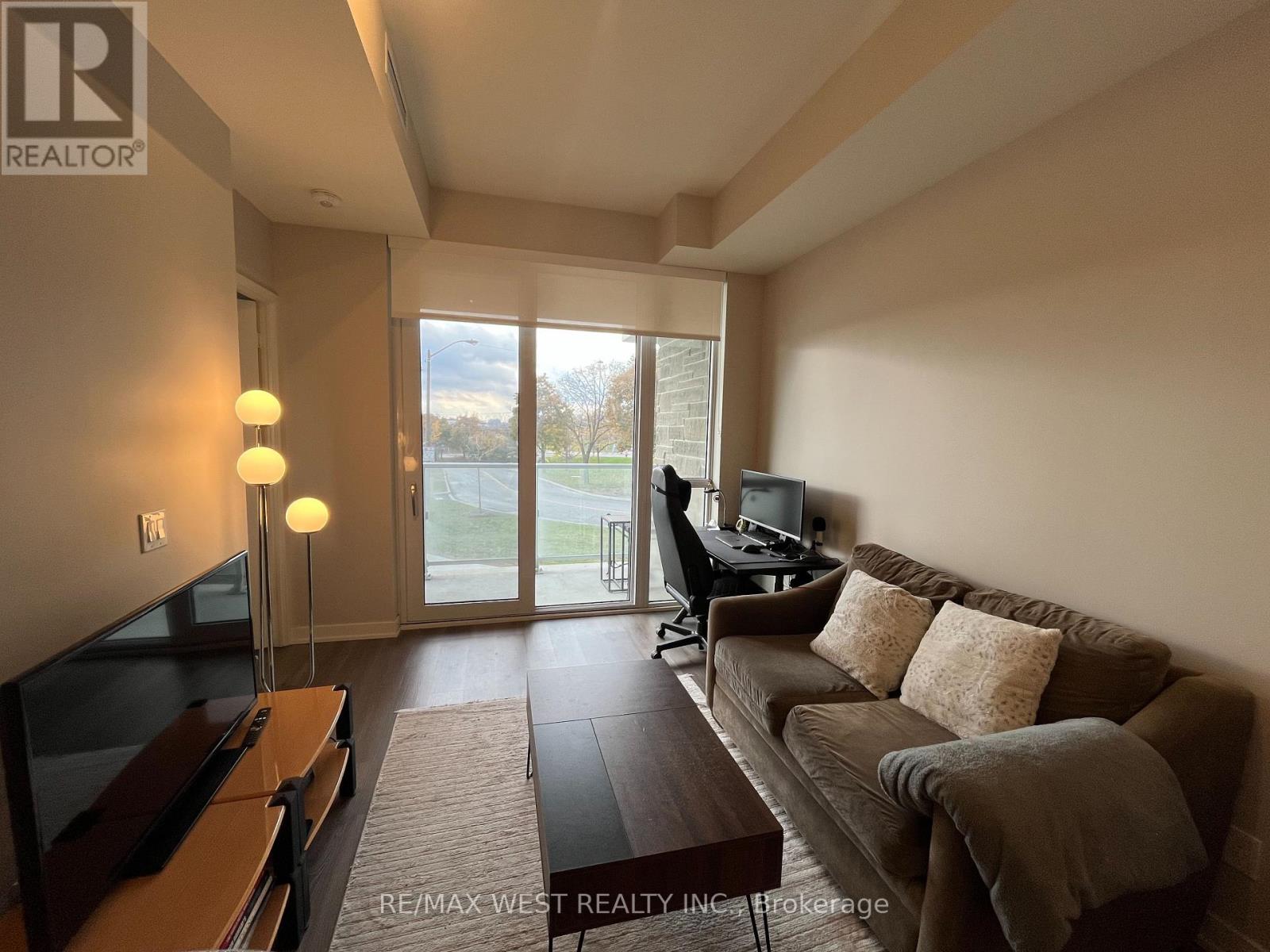 202 - 10 Deerlick Court, Toronto, Ontario  M3A 0A7 - Photo 3 - C12523340