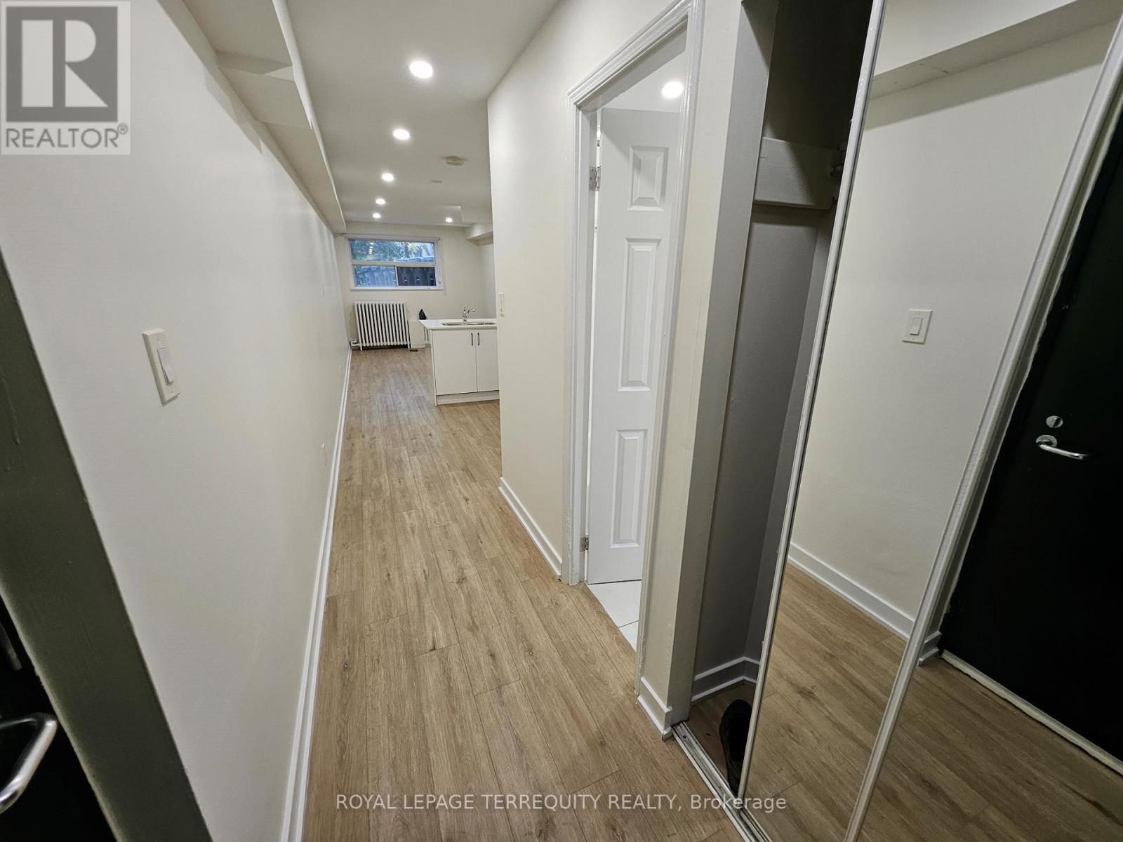 7 - 450 Arlington Avenue, Toronto, Ontario  M6C 3A2 - Photo 15 - C12523346