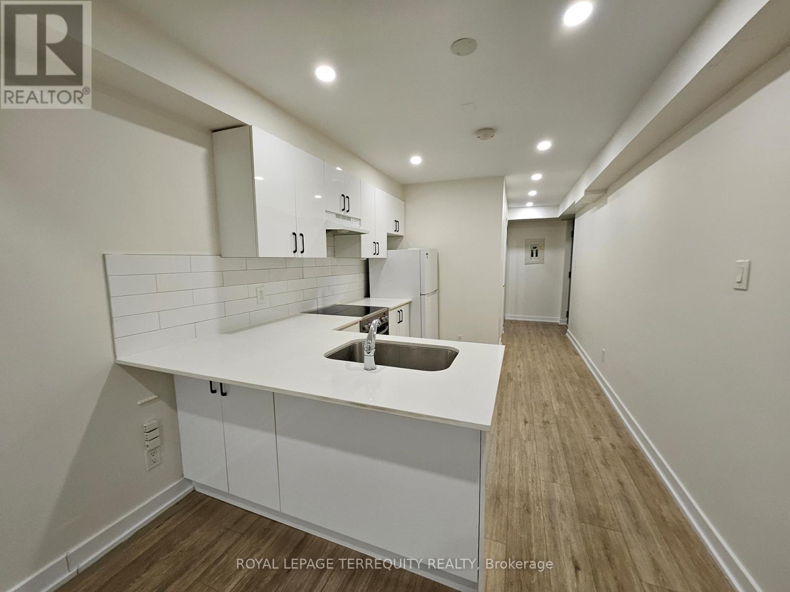 7 - 450 Arlington Avenue, Toronto, Ontario  M6C 3A2 - Photo 7 - C12523346