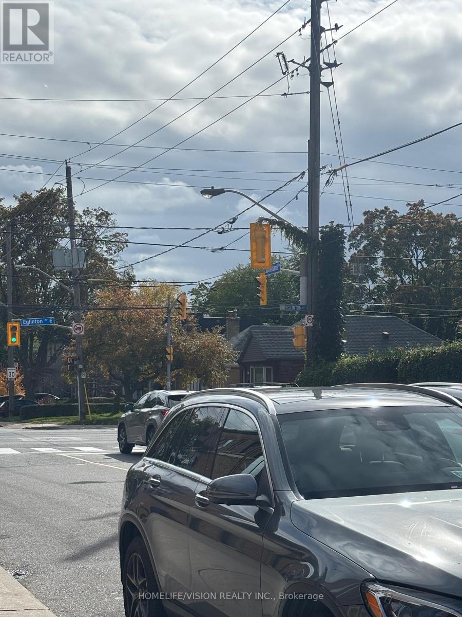 0 Sutherland Drive, Toronto, Ontario  M4G 2L1 - Photo 3 - C12523356