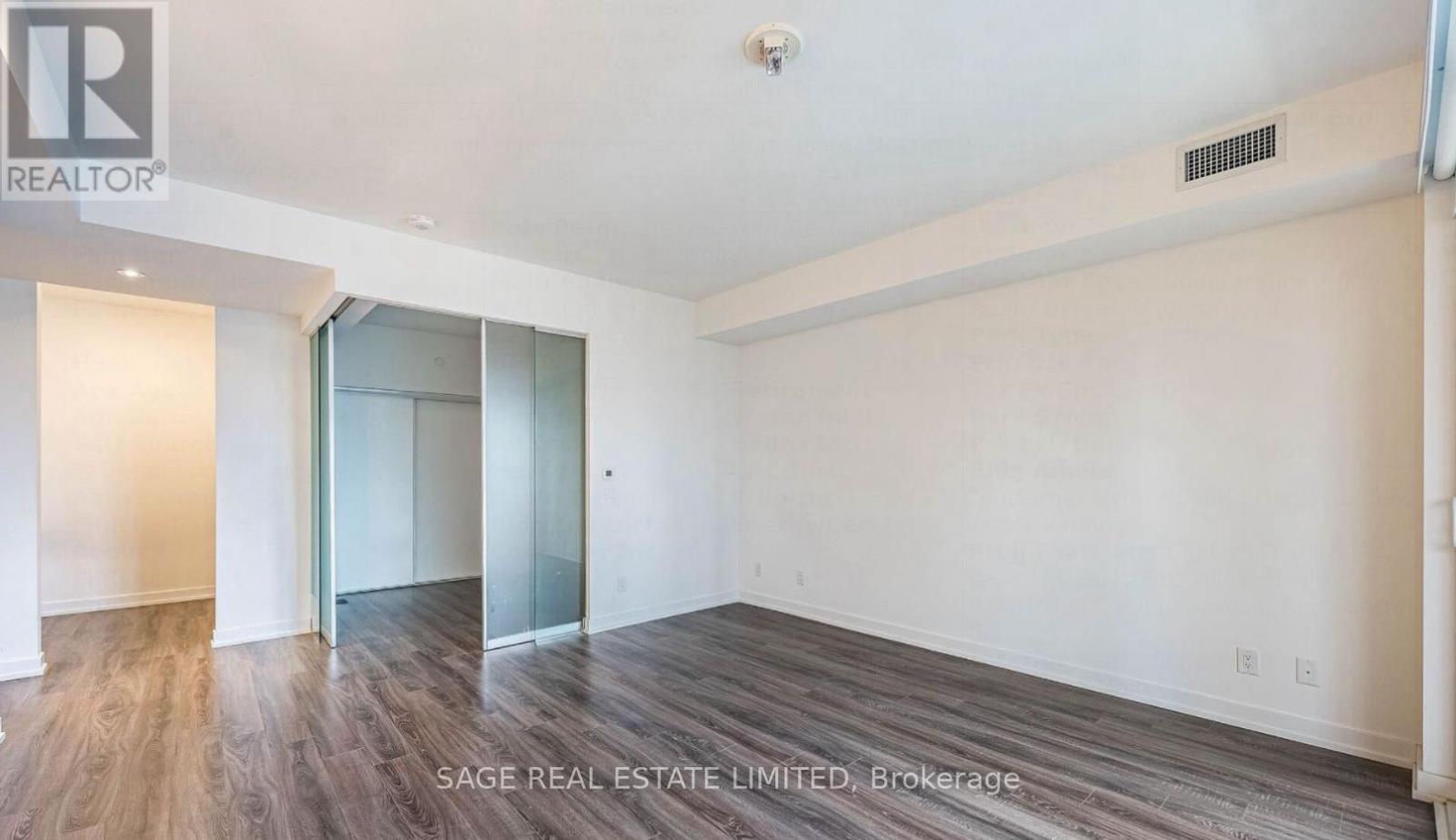 2319 - 20 Edward Street, Toronto, Ontario  M5G 0C5 - Photo 13 - C12523392