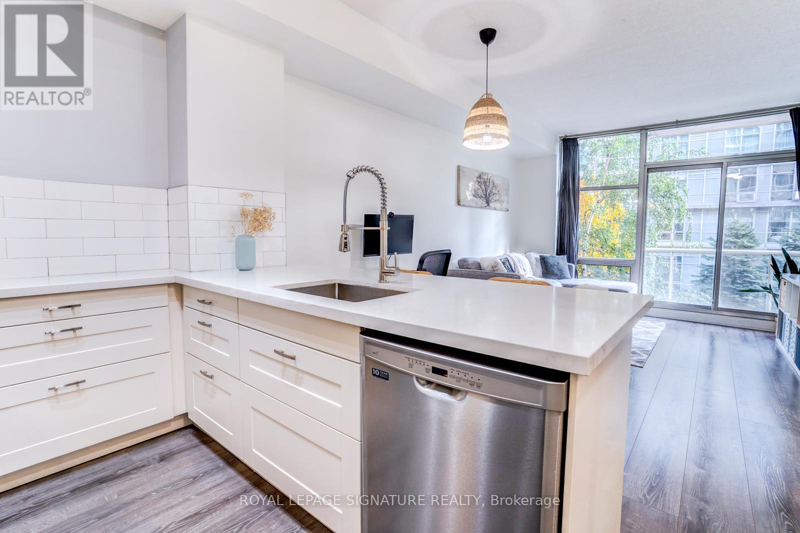 M09 - 9 Spadina Avenue, Toronto, Ontario  M5V 3V5 - Photo 10 - C12523454