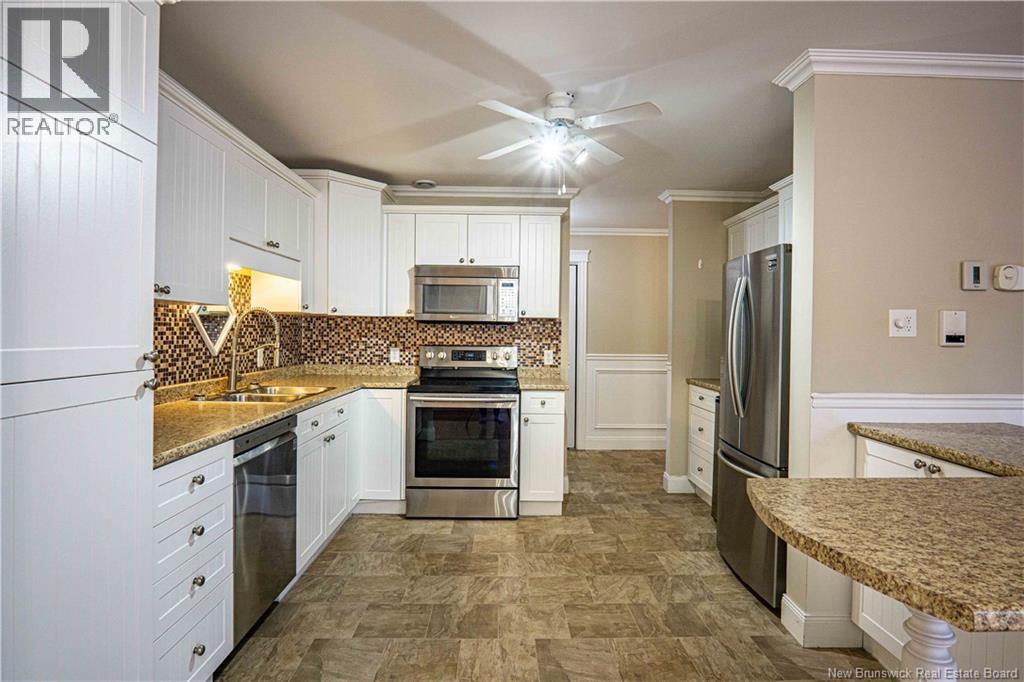 40 Brown Boulevard Unit# 210, Fredericton, New Brunswick  E3A 0L7 - Photo 2 - NB129840