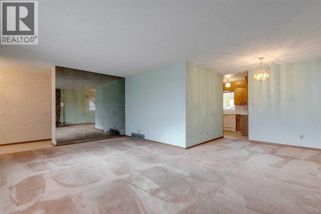 6320 Rundlehorn Drive Ne, Calgary, Alberta  T1Y 1M7 - Photo 7 - A2268766