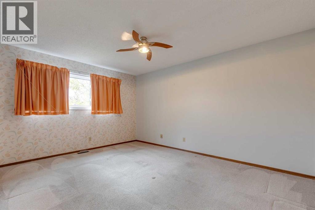 6320 Rundlehorn Drive Ne, Calgary, Alberta  T1Y 1M7 - Photo 13 - A2268766