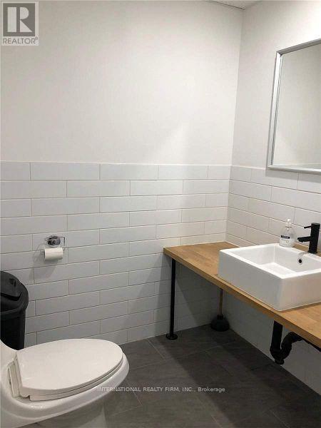 2 - 2252 Queen Street E, Toronto, Ontario  M4E 1G2 - Photo 10 - E12523238