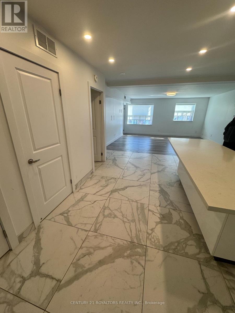 1 - 792 O'connor Drive, Toronto, Ontario  M4B 2S6 - Photo 5 - E12523258