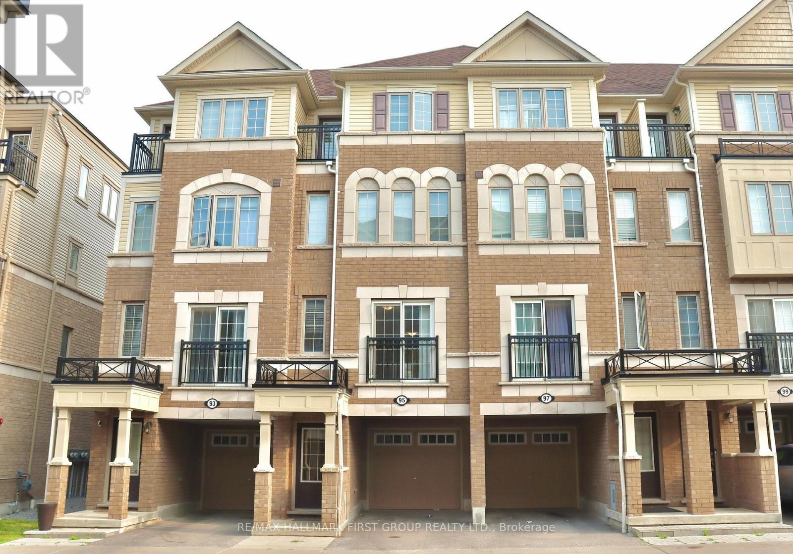 95 Sarita Path, Oshawa, Ontario  L1L 0K7 - Photo 2 - E12523300