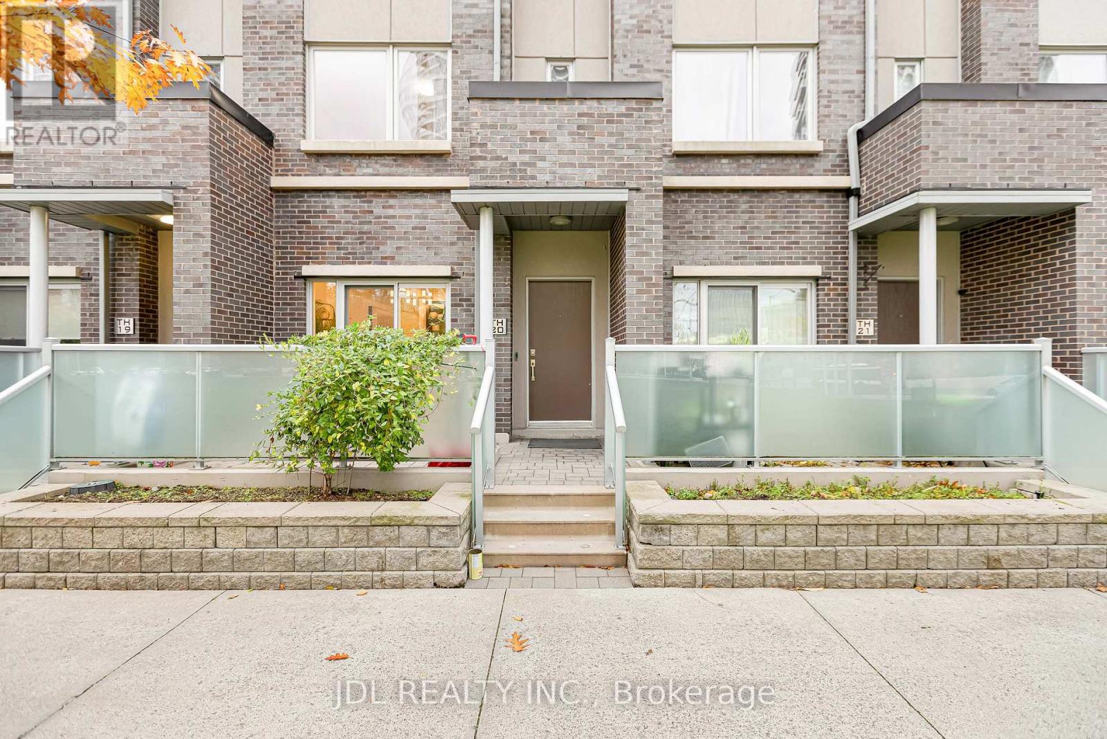 20 - 290 Village Green Square, Toronto, Ontario M1S 0L1 - Photo 2 - E12523394
