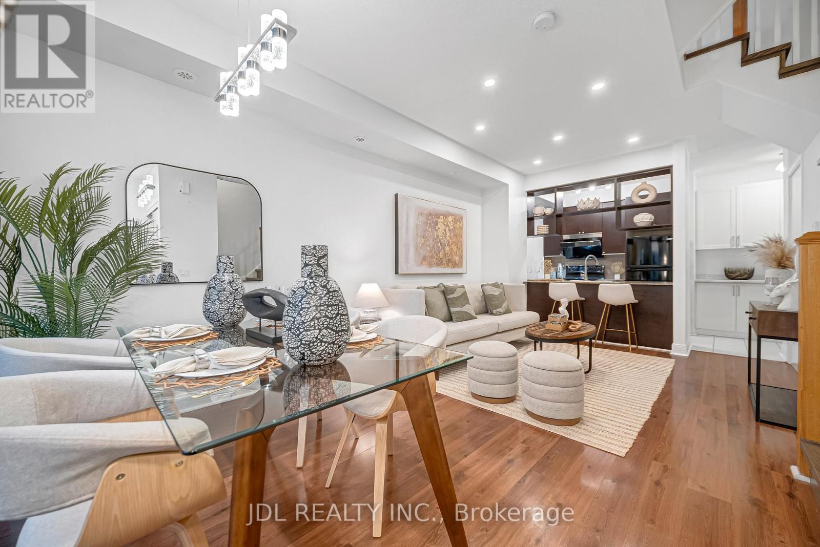 20 - 290 Village Green Square, Toronto, Ontario M1S 0L1 - Photo 4 - E12523394